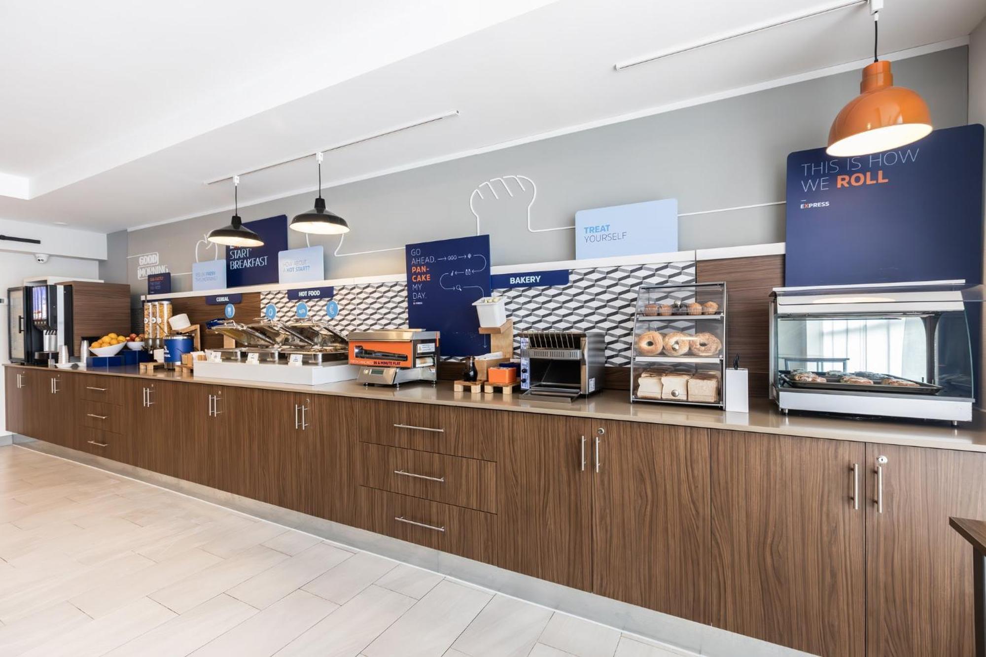 Holiday Inn Express Toronto-North York By Ihg Εξωτερικό φωτογραφία