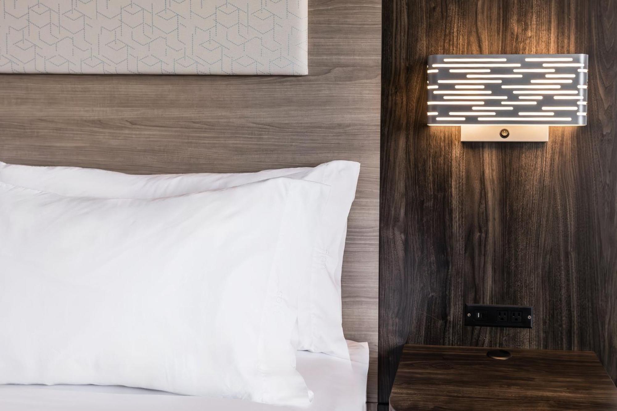 Holiday Inn Express Toronto-North York By Ihg Εξωτερικό φωτογραφία