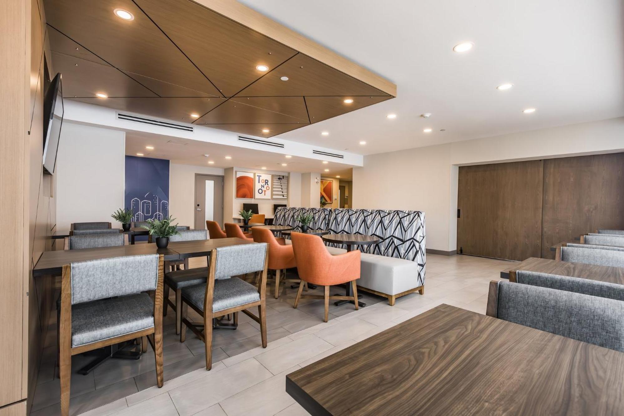 Holiday Inn Express Toronto-North York By Ihg Εξωτερικό φωτογραφία