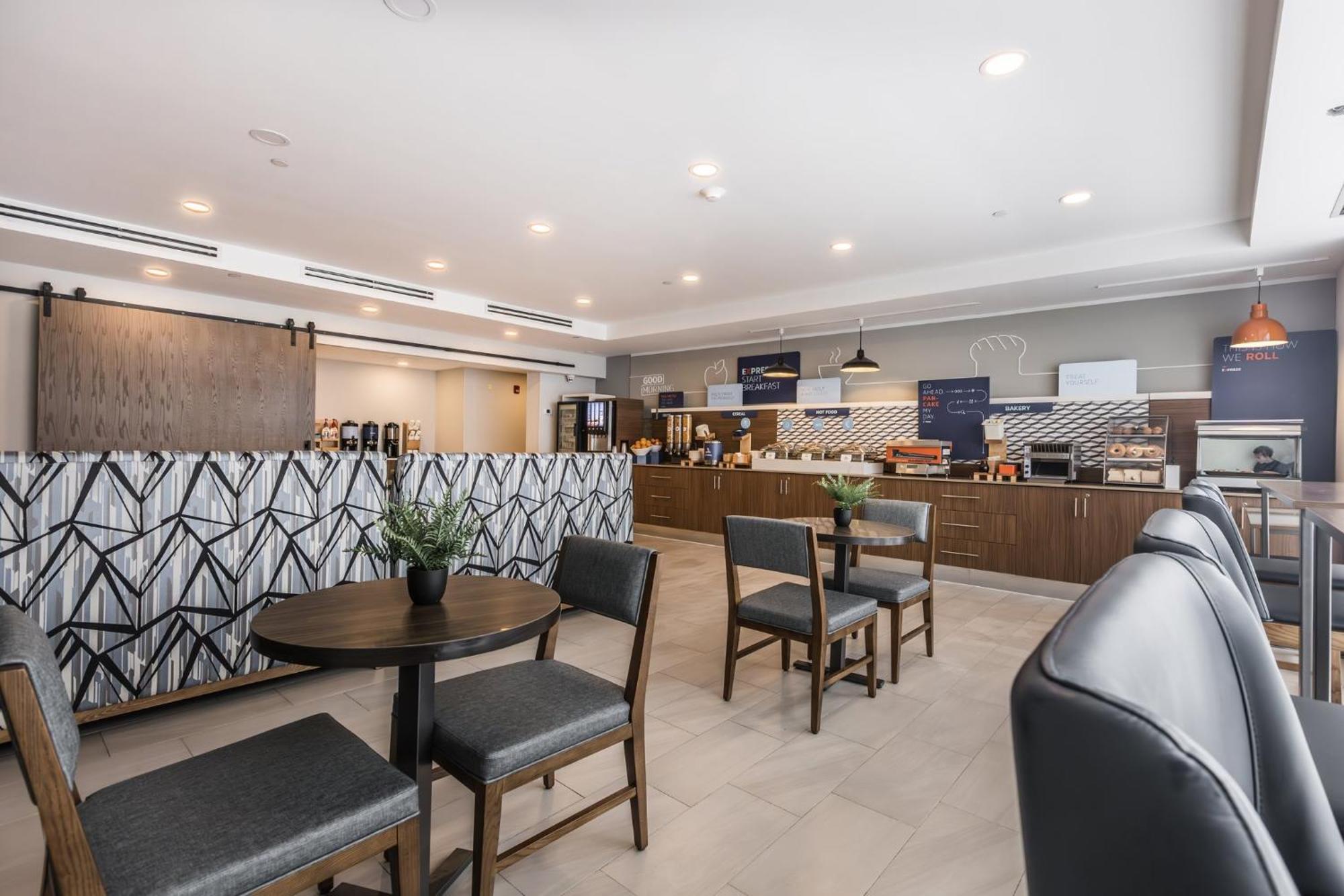 Holiday Inn Express Toronto-North York By Ihg Εξωτερικό φωτογραφία